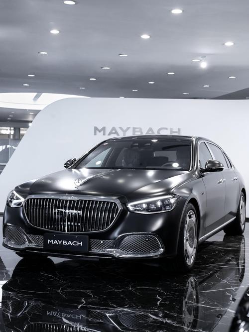 重庆江北区华汇博企业管理咨询岚图汽车的售后服务让用户无忧出行，迈巴赫未来的豪华车趋势